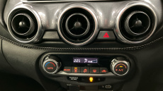 Nissan Juke 1.0 DiG-T 114 N-Connecta 5dr DCT Petrol Hatchback